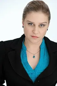 Актриса Элиза Эванс — фото персоны