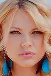 Актриса Алла Мартынюк — превью фото персоны