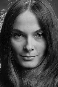 Актриса Тина Расселл — фото персоны