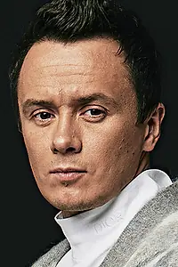 Актёр Илья Соболев — фото персоны