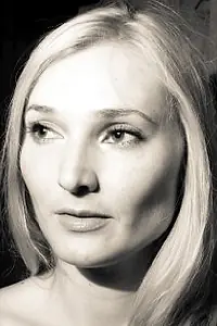 Актриса Моника Майлз — фото персоны