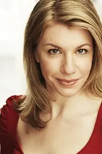 Актриса Andrea Syglowski — главное фото персоны