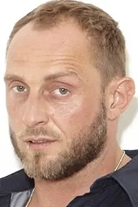 Актёр Роланд Мёллер — фото персоны