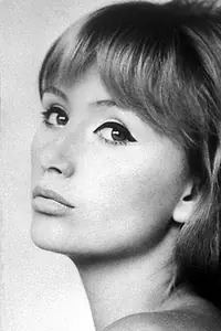 Актриса Яна Новакова — фото персоны