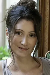 Актёр Сара Груэн — фото персоны