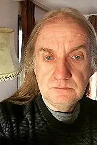 Актёр Марк Уиггинс — фото персоны