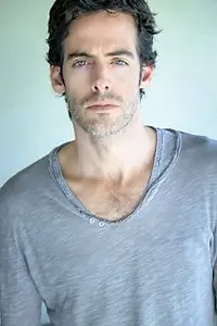 Актёр Арно Азуле — фото персоны