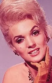 Актриса Ева Сикс — фото персоны