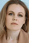 Актриса Елена Суркова — превью фото персоны