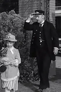 Актриса Джина Гиллеспи — фото персоны