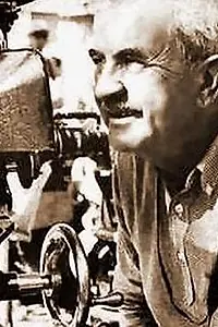 Актёр Бёрнетт Гаффи — фото персоны