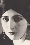 Актриса Элена Сангро — превью фото персоны