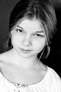 Актриса Ханна Суонсон — главное фото персоны