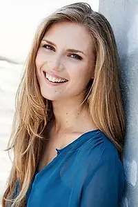 Актриса Kaylyn Scardefield — фото персоны
