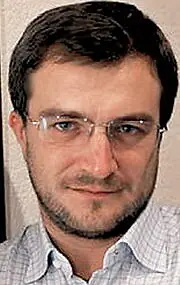 Актёр Илья Неретин — фото персоны