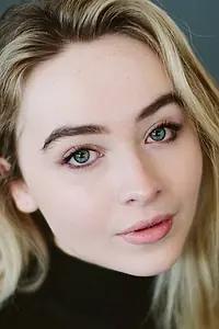 Актриса Сабрина Карпентер — фото персоны