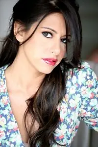 Актриса Elle Rodriguez — фото персоны