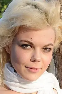 Актриса Люси Блэйз — фото персоны