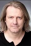 Актёр Simon Birks — превью фото персоны