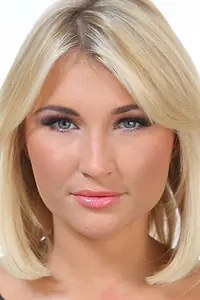 Актриса Billie Faiers — фото персоны