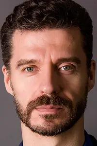 Актёр Антон Ушаков — фото персоны