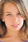 Актриса София Сутра — превью фото персоны