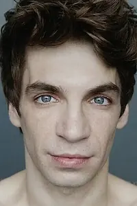 Актёр Даниил Вахрушев — фото персоны