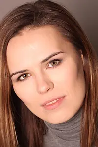 Актриса Вера Свешникова — фото персоны