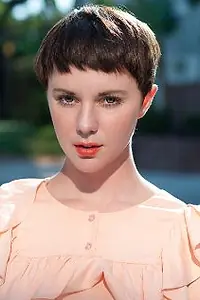 Актриса Челси — фото персоны