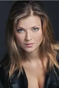 Актриса Aimee Crowther — главное фото персоны
