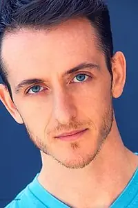 Актёр Аарон Хоули — фото персоны