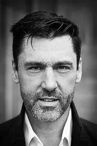 Актёр Доминик О’Флинн — фото персоны