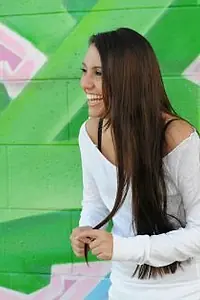 Актриса Даниэль Андраде — фото персоны