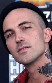 Актёр Yelawolf — фото персоны