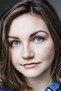 Актриса Lucy Hird — главное фото персоны