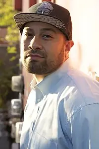 Актёр Tony Vainuku — фото персоны