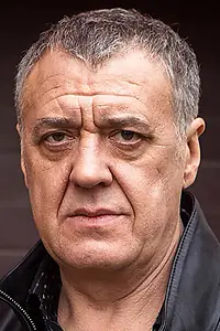 Актёр Артур Ваха — фото персоны