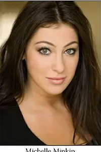 Актриса Michelle Minkin — фото персоны