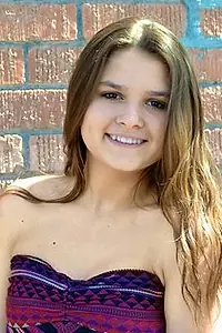 Актриса Allie Carloni — главное фото персоны