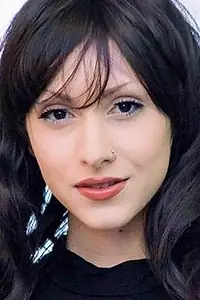Актриса Ловина Явари — фото персоны