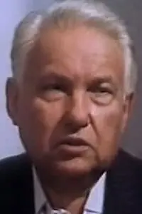 Актёр Виктор Елисеев — главное фото персоны