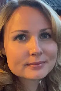 Актриса Юлия Санникова — фото персоны