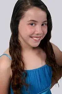 Актриса Julliett Santos — главное фото персоны