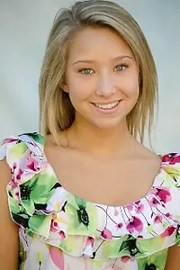 Актриса Taylor Nilsson — фото персоны