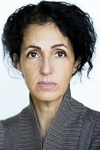 Актриса Амира Хазалла — фото персоны