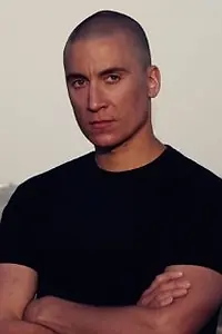 Актёр Пол Филип Кларк — фото персоны