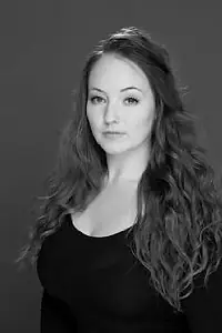 Актриса Lucy Charles — главное фото персоны