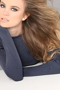 Актриса Zandi Holup — главное фото персоны