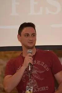 Актёр James Morris — фото персоны
