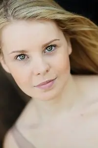 Актриса Vicky Illk — главное фото персоны